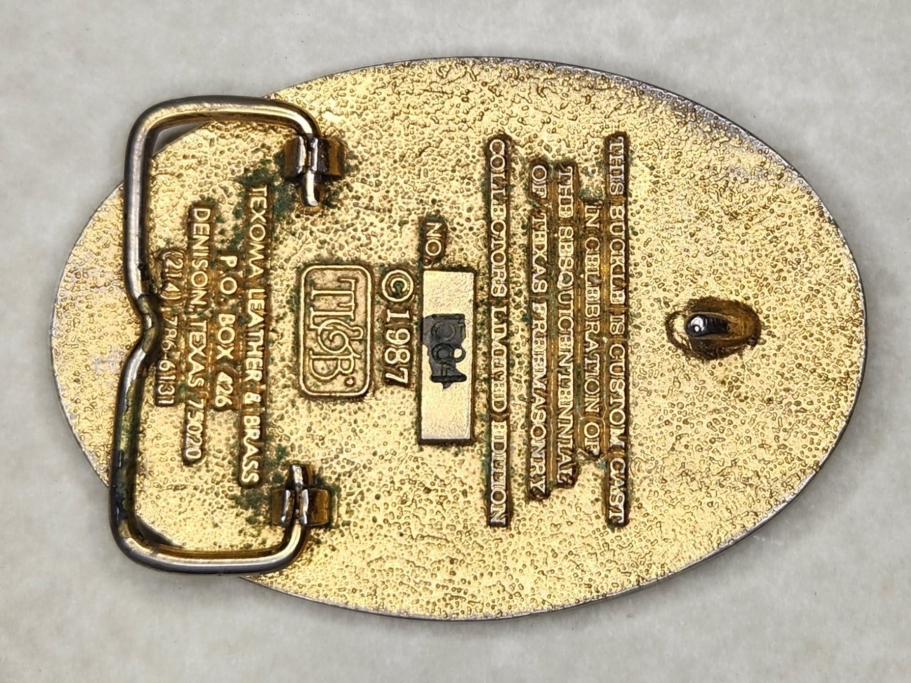 [Buckle Pic Missing] (Click here)